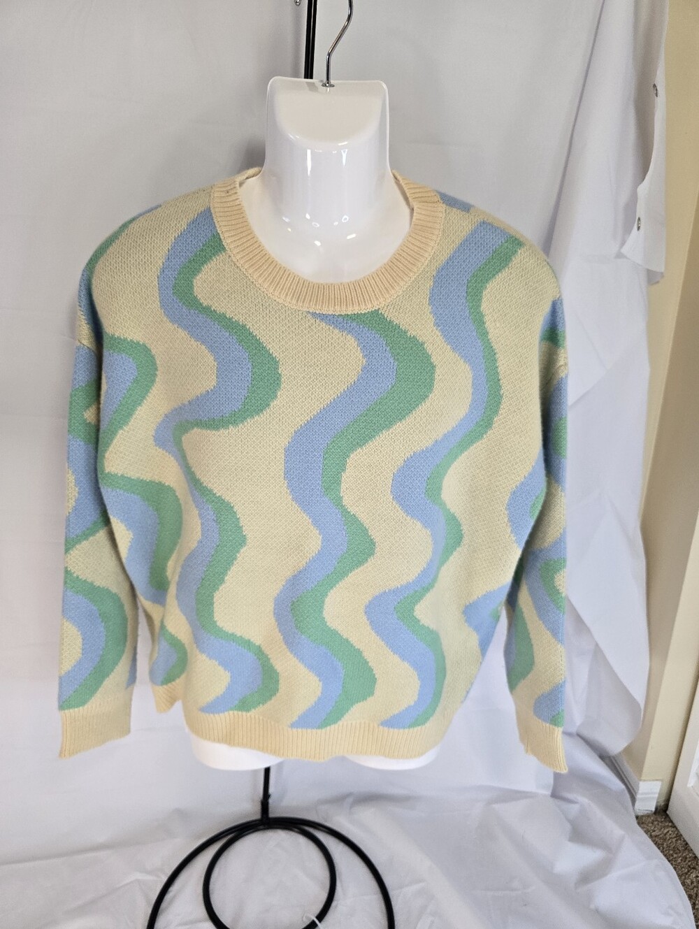 Altar’d State Multicolor Abstract Cream/Green Oversized Sweater Women’s XSmall